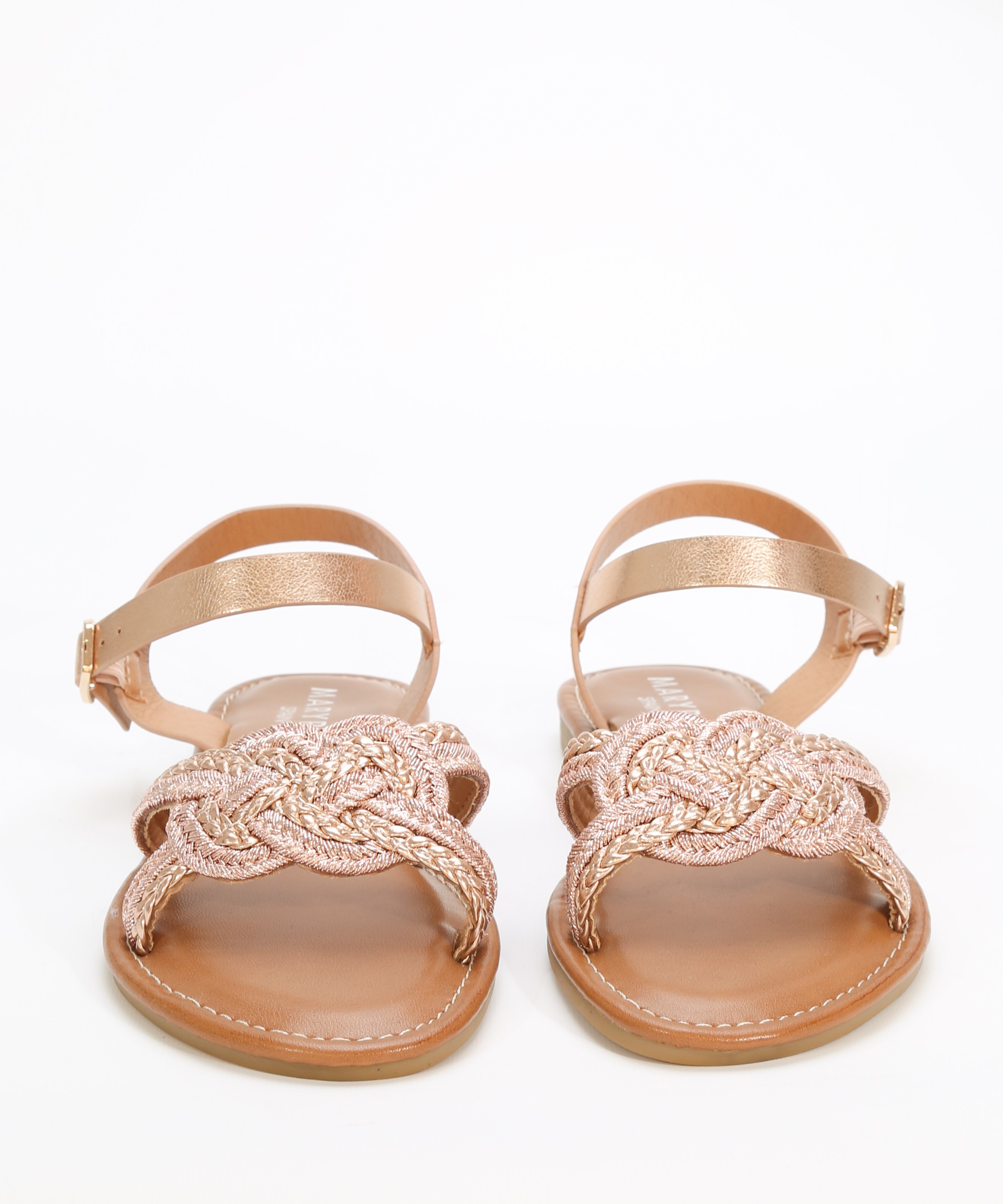 Sand&aacute;lia plana tran&ccedil;ada image number null